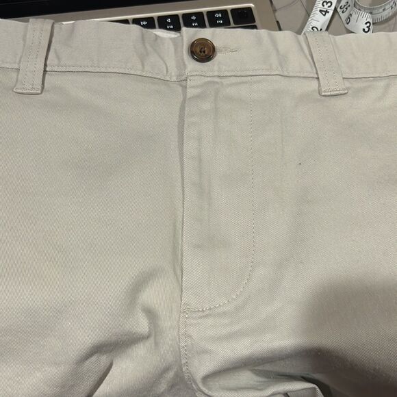 J. Crew Factory 9" Flex Chino Shorts in Stone khaki NWT size 34 - Picture 12 of 15